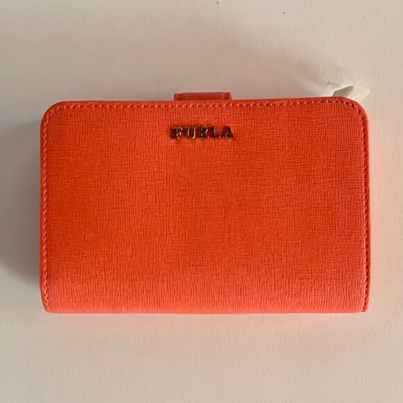 Furla Babylon M zip around leather wallet. Brand new with tags in box - Picture 2 of 5